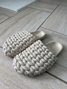 Chloe Kacey Braided Leather Clogs Mules 39